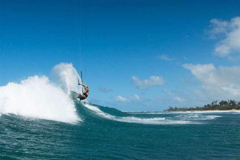 Kitesurfing Waves in Puerto Rico